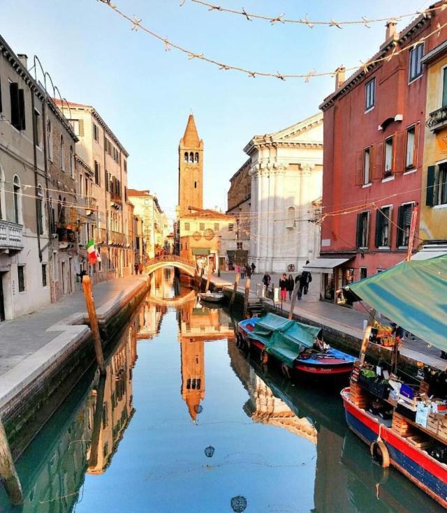 San Barnaba On The Canal Venice Exterior photo